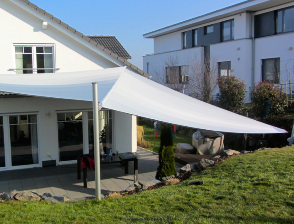 Kassel - Sonnensegel über Terrasse